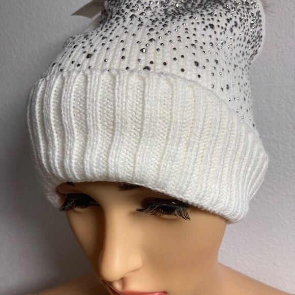 White Beenie Hat   - Picture 4 of 4